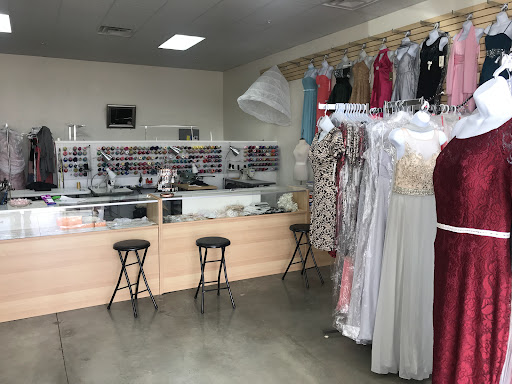 Melly's Tailor & Alterations