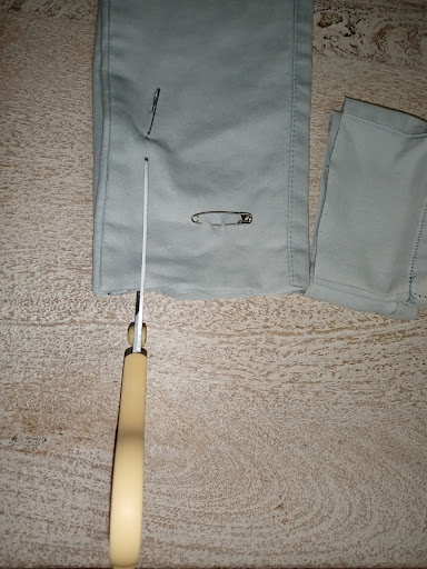 Alterations Lau. Pick up services