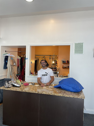 B Street Tailoring and Cleaners