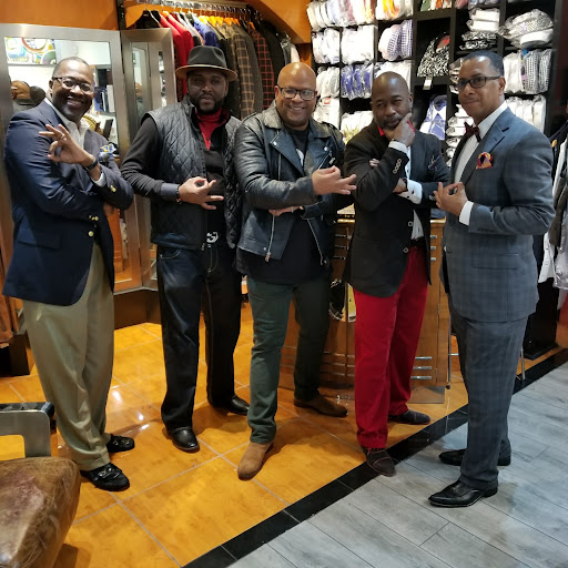 Mc Queen's Custom Tailor