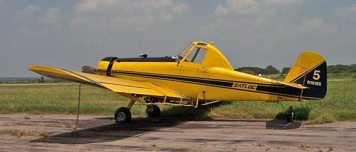 Cameron Municipal Airpark T-35: Avión Histórico en Vuelo