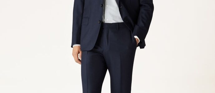 Traje Internacional Elegante: Estilo Clásico y Sofisticado